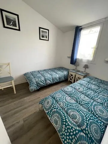 Maison 4pers Dans Privee Avec Piscine Et Ferienhaus *